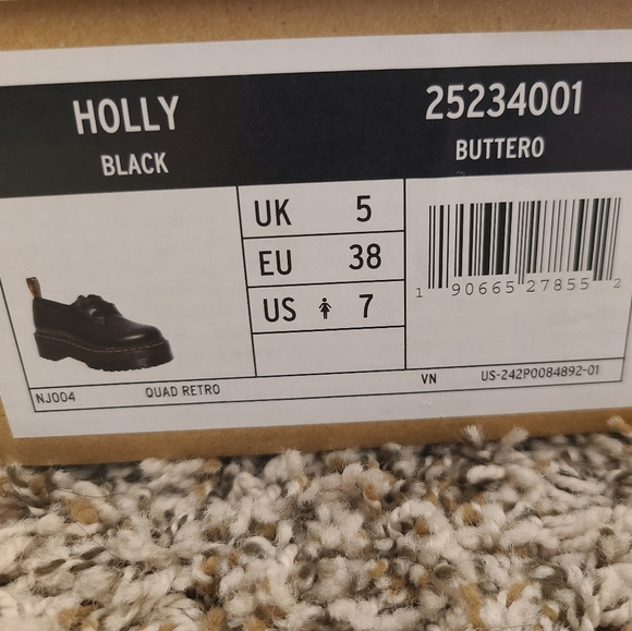 Doc Martin's - Picture 4 of 5